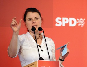Juso Unterbezirksvorsitzende Sabine Wurst bei der Wahlprogramm-Debatte